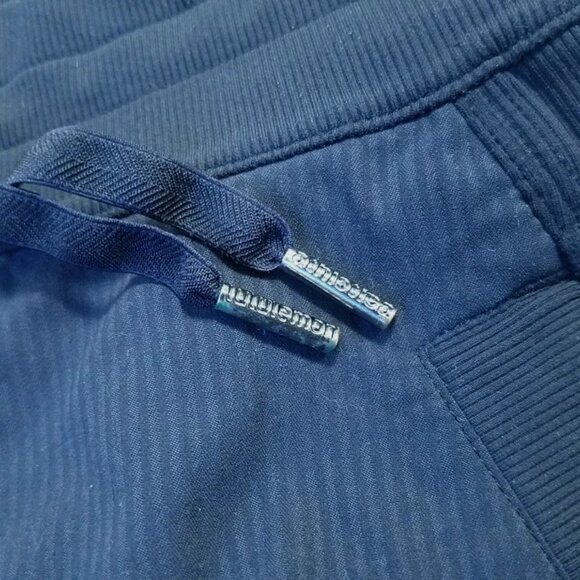 Lululemon Dance Studio Women's 4 XS Crop Black Capri Short Striped Ruffle Pants - Picture 7 of 14